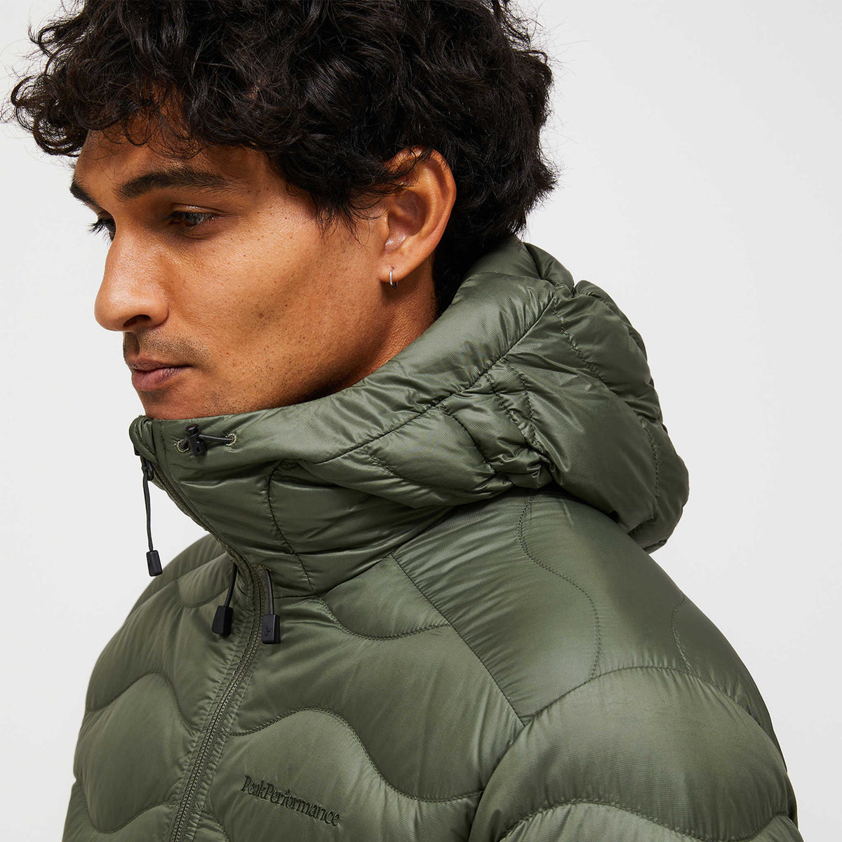 Helium Down Hood Jacket | Men's Peak Performance Men's Insulated Jackets