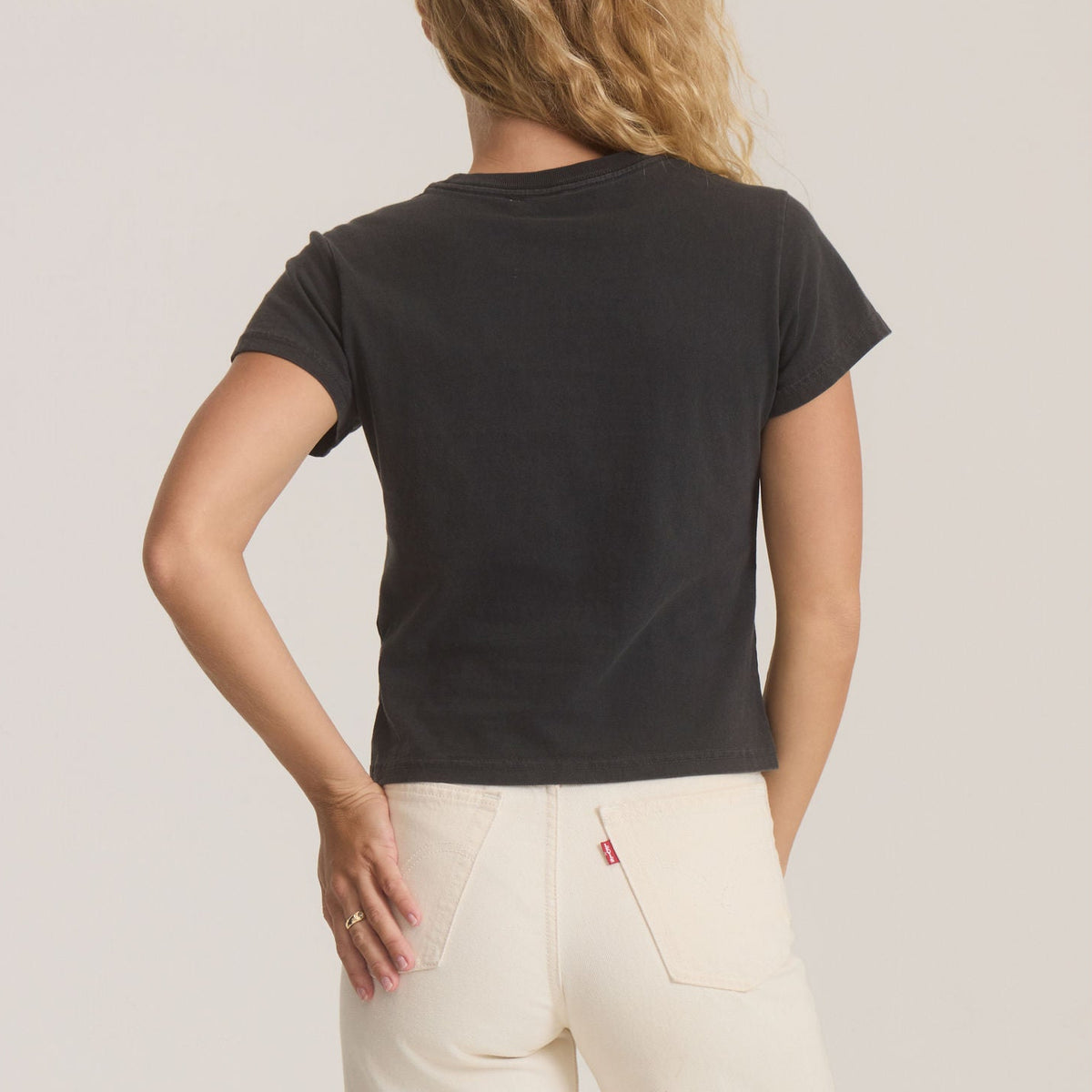 Safecamp Muse Tee ROARK Women's Tees