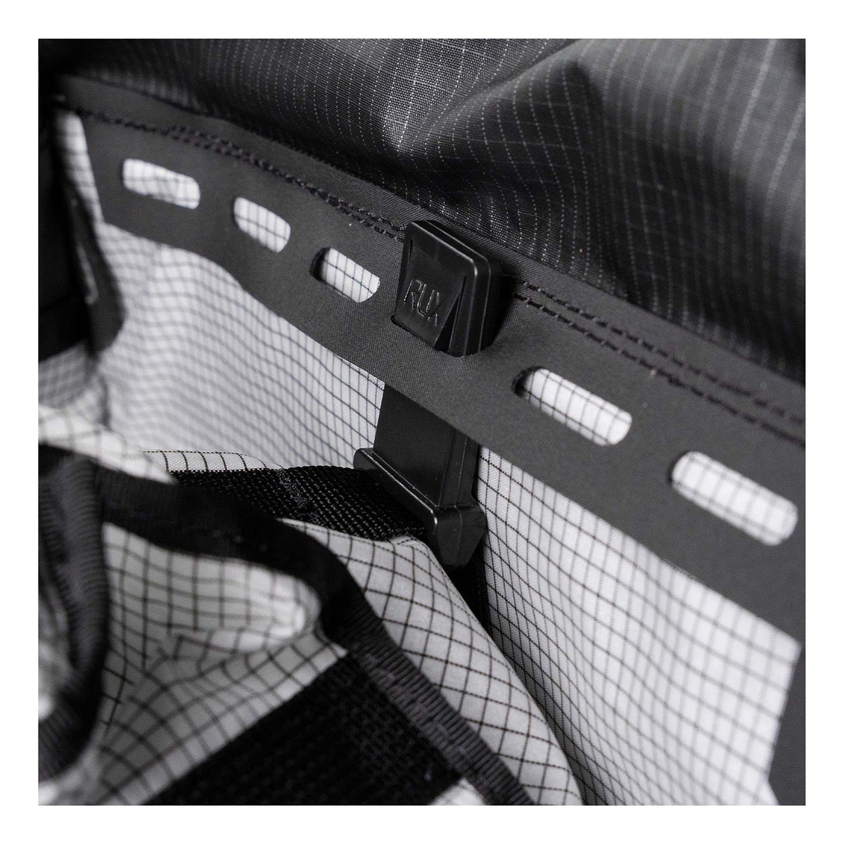RUX Duffle Box 75L