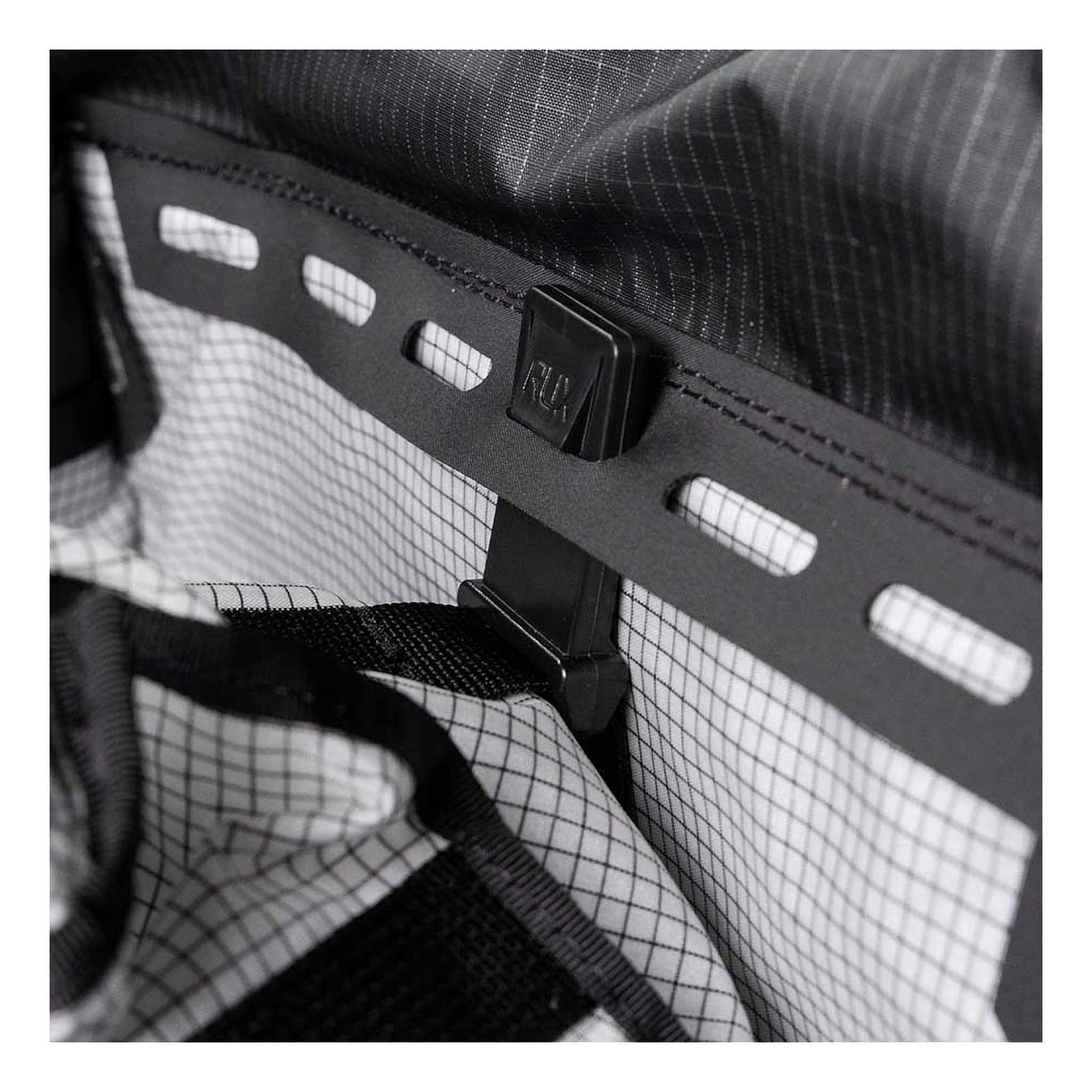 RUX Duffle Box 55L