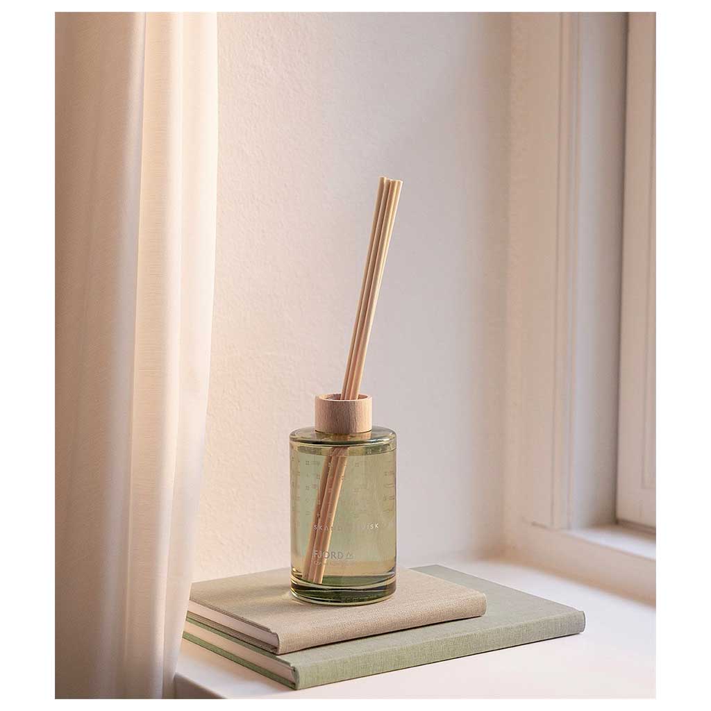 Reed Diffuser 200ml | Fjord Skandinavisk 20313 Reed Diffusers 200ml / Fjord