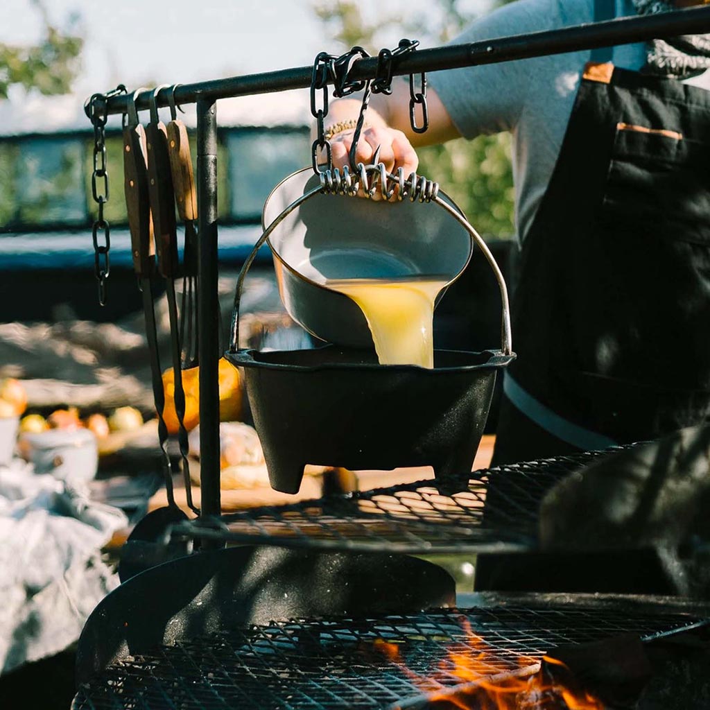 Cast Iron Dutch Oven Barebones Living Dutch Ovens