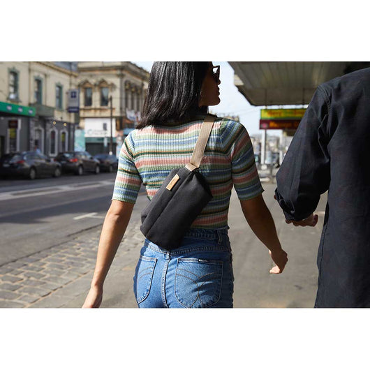 Bellroy | Sling Mini | Melbourne Black | Mini Shoulder Commuter