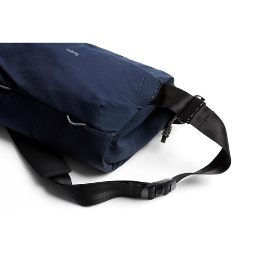Bellroy Venture Sling 10L ネイビー Bellroy | Venture Camera Sling