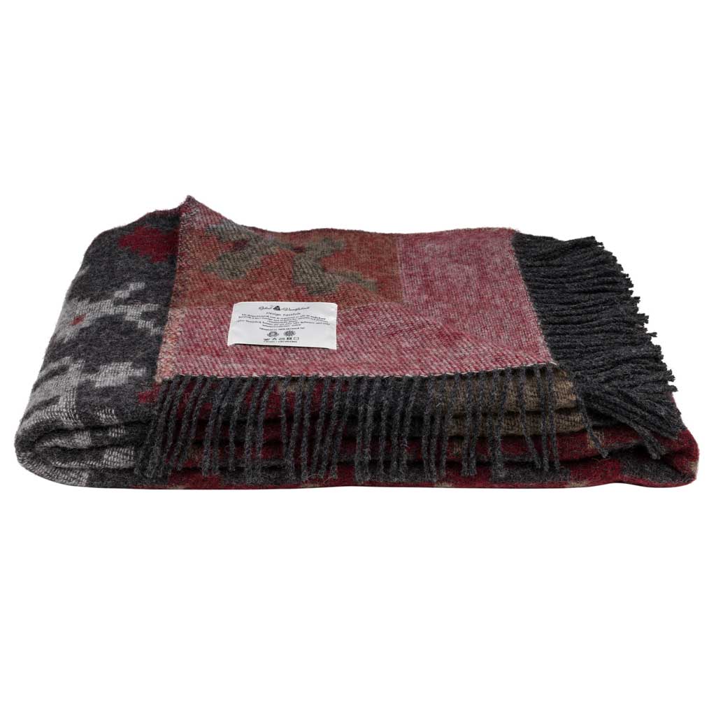 Fästfolk Embla &amp; Erling Wool Blanket Öjbro Vantfabrik OFAS02UP130220 Blankets 130 x 220 cm / Fästfolk Embla &amp; Erling