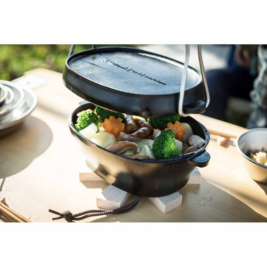 Snow Peak Micro Oval Cast Iron Camping Dutch Oven – zen minded